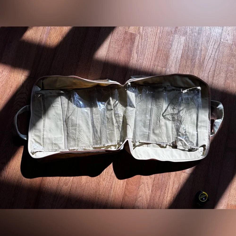 Durable Cream/Tan Shoe Bag